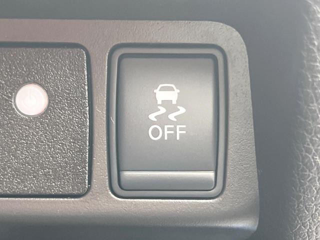 エクストレイル ２０Ｘ　７人乗り　純正ＳＤナビ　後席モニター　バックカメラ　電動リアゲート　レザー調シート　ドラレコ　スマートキー　ＬＥＤヘッド　ビルトインＥＴＣ　純正１８インチアルミ　オートライト　オートエアコン（30枚目）