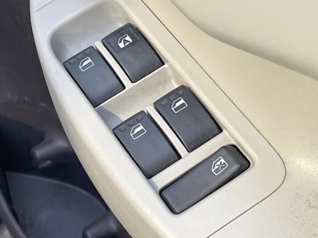 パッソ プラスハナ　Ｃパッケージ　純正ＳＤナビ　バックカメラ　ＥＴＣ　Ｂｌｕｅｔｏｏｔｈ　ＣＤ　ＤＶＤ再生　地デジ　電動格納ミラー　バニティーミラー（31枚目）