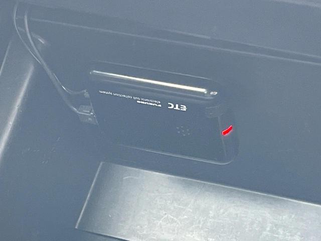 プリウス L SDナビ バックカメラ スマートキー ETC 純正15インチアルミ オートライト オートエアコン Bluetooth CD DVD再生 フルセグ 電動格納ミラー(5枚目)