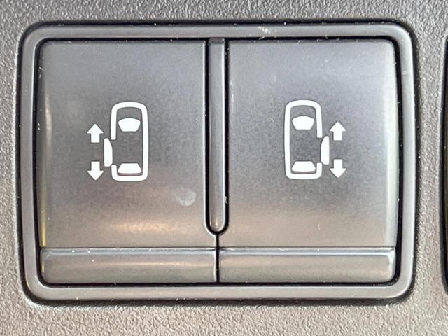 セレナ ハイウェイスター　Ｓ－ハイブリッド　両側電動ドア　純正ＳＤナビ　後席モニター　バックカメラ　スマートキー　ＨＩＤヘッド　ビルトインＥＴＣ　クルコン　純正１６インチアルミ　オートエアコン　リアエアコン（6枚目）