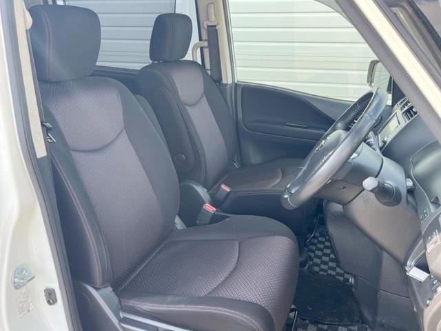 セレナ ハイウェイスター　Ｓ－ハイブリッド　両側電動ドア　純正ＳＤナビ　後席モニター　バックカメラ　スマートキー　ＨＩＤヘッド　ビルトインＥＴＣ　クルコン　純正１６インチアルミ　オートエアコン　リアエアコン（9枚目）