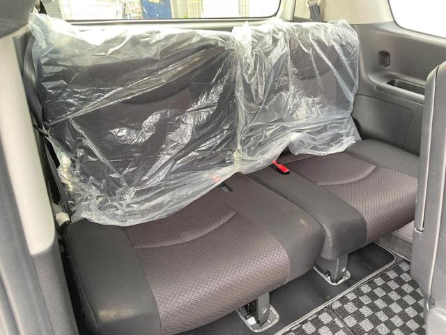 セレナ ハイウェイスター　Ｓ－ハイブリッド　両側電動ドア　純正ＳＤナビ　後席モニター　バックカメラ　スマートキー　ＨＩＤヘッド　ビルトインＥＴＣ　クルコン　純正１６インチアルミ　オートエアコン　リアエアコン（11枚目）