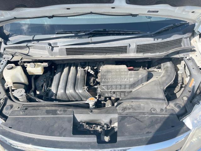 セレナ ハイウェイスター　Ｓ－ハイブリッド　両側電動ドア　純正ＳＤナビ　後席モニター　バックカメラ　スマートキー　ＨＩＤヘッド　ビルトインＥＴＣ　クルコン　純正１６インチアルミ　オートエアコン　リアエアコン（20枚目）