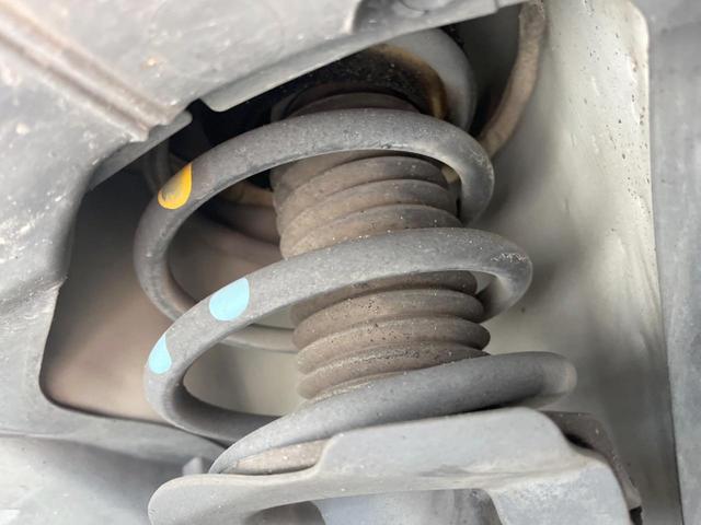 セレナ ハイウェイスター　Ｓ－ハイブリッド　両側電動ドア　純正ＳＤナビ　後席モニター　バックカメラ　スマートキー　ＨＩＤヘッド　ビルトインＥＴＣ　クルコン　純正１６インチアルミ　オートエアコン　リアエアコン（22枚目）