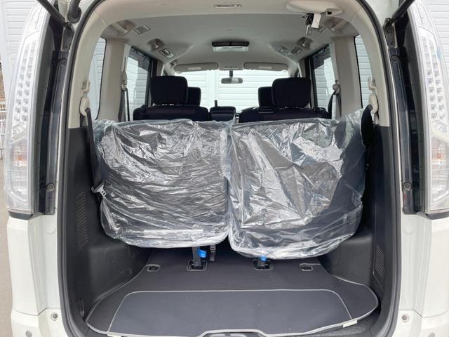 セレナ ハイウェイスター　Ｓ－ハイブリッド　両側電動ドア　純正ＳＤナビ　後席モニター　バックカメラ　スマートキー　ＨＩＤヘッド　ビルトインＥＴＣ　クルコン　純正１６インチアルミ　オートエアコン　リアエアコン（53枚目）