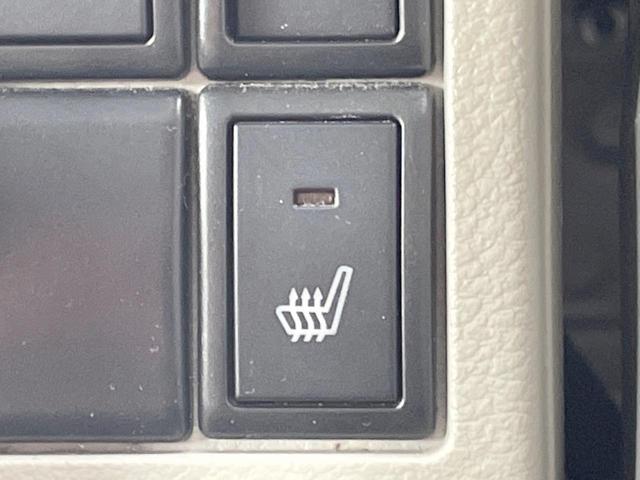 エブリイワゴン ＰＺターボ　電動スライドドア　ＳＤナビ　衝突被害軽減システム　シートヒーター　スマートキー　ＨＩＤヘッド　純正１４インチアルミ　オートライト　オートエアコン　ＣＤ　ＤＶＤ再生　地デジ（6枚目）