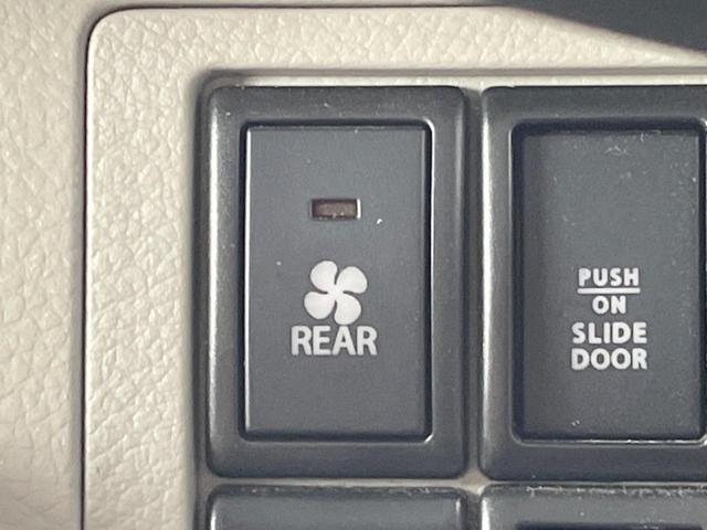 エブリイワゴン ＰＺターボ　電動スライドドア　ＳＤナビ　衝突被害軽減システム　シートヒーター　スマートキー　ＨＩＤヘッド　純正１４インチアルミ　オートライト　オートエアコン　ＣＤ　ＤＶＤ再生　地デジ（28枚目）