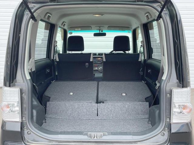 ���i�̂���������ʋ΁A���}���ɏ\���ȉ׎��X�y�[�X���m�ۂ��Ă���܂��B�Z�J���h�V�[�g��|���ƁA�傫�ȉו��̐ύڂ��\�ł���