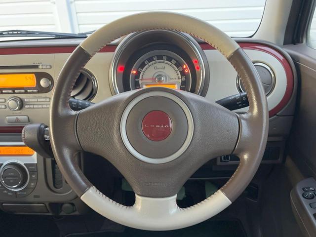 アルトラパンショコラ Ｘ　ハーフレザーシート　スマートキー　ＨＩＤヘッド　純正１４インチアルミ　オートライト　オートエアコン　ＣＤ（11枚目）