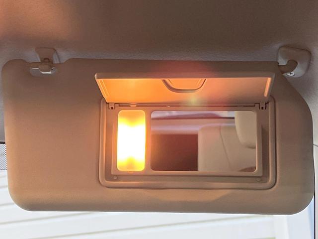 アルトラパンショコラ Ｘ　ハーフレザーシート　スマートキー　ＨＩＤヘッド　純正１４インチアルミ　オートライト　オートエアコン　ＣＤ（44枚目）