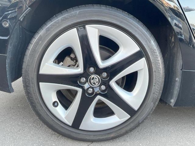 プリウス Ａツーリングセレクション　バックカメラ　衝突被害軽減システム　レーダークルーズ　ハーフレザーシート　シートヒーター　スマートキー　ＬＥＤヘッド　ビルトインＥＴＣ　純正１７インチアルミ　オートライト　オートエアコン（25枚目）