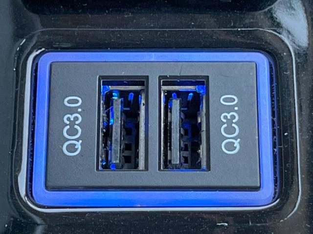 プリウス Ａツーリングセレクション　バックカメラ　衝突被害軽減システム　レーダークルーズ　ハーフレザーシート　シートヒーター　スマートキー　ＬＥＤヘッド　ビルトインＥＴＣ　純正１７インチアルミ　オートライト　オートエアコン（38枚目）