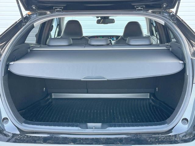 プリウス Ａツーリングセレクション　バックカメラ　衝突被害軽減システム　レーダークルーズ　ハーフレザーシート　シートヒーター　スマートキー　ＬＥＤヘッド　ビルトインＥＴＣ　純正１７インチアルミ　オートライト　オートエアコン（52枚目）