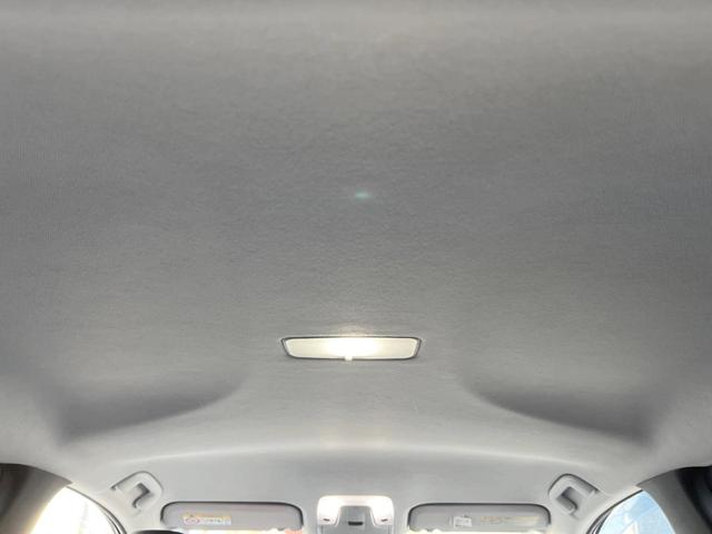 プリウス Ａツーリングセレクション　バックカメラ　衝突被害軽減システム　レーダークルーズ　ハーフレザーシート　シートヒーター　スマートキー　ＬＥＤヘッド　ビルトインＥＴＣ　純正１７インチアルミ　オートライト　オートエアコン（53枚目）