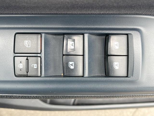 ヴォクシー ＺＳ　煌ＩＩ　両側電動ドア　純正ＳＤナビ　バックカメラ　衝突被害軽減システム　ドラレコ　スマートキー　ＬＥＤヘッド　ビルトインＥＴＣ　純正１６インチアルミ　車線逸脱警報　オートライト（21枚目）