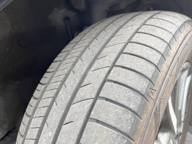 ヴォクシー ＺＳ　煌ＩＩ　両側電動ドア　純正ＳＤナビ　バックカメラ　衝突被害軽減システム　ドラレコ　スマートキー　ＬＥＤヘッド　ビルトインＥＴＣ　純正１６インチアルミ　車線逸脱警報　オートライト（42枚目）