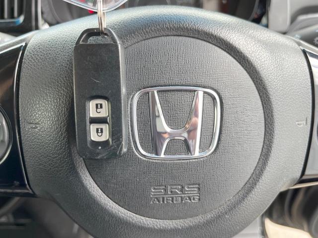 �y�g���������X�}�[�g�L�[�z�J�o����|�P�b�g�ɓ��ꂽ�܂܂ł��h�A�̎{���E�������\�ȃX�}�[�g�L�[�𑕔��B�G���W���̃I���E�I�t�����J�M�����o���K�v����������Ƃ��Ă��֗��ł���