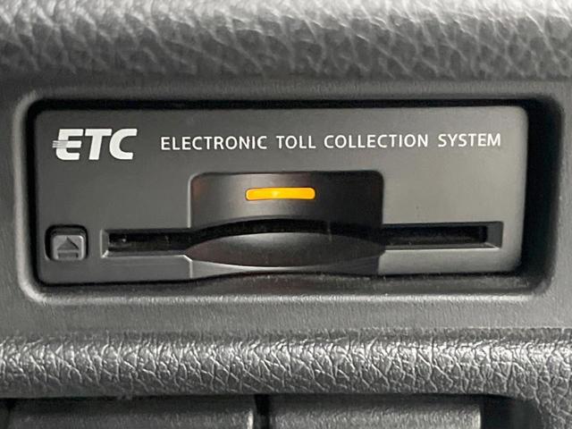 エクストレイル ２０Ｘｔ　エマージェンシーブレーキパッケージ　４ＷＤ　ＳＤナビ　全周囲カメラ　電動リアゲート　ハーフレザーシート　スマートキー　ＬＥＤヘッド　ビルトインＥＴＣ　クルコン　オートライト　デュアルエアコン　Ｂｌｕｅｔｏｏｔｈ　ＣＤ　ＤＶＤ再生（6枚目）