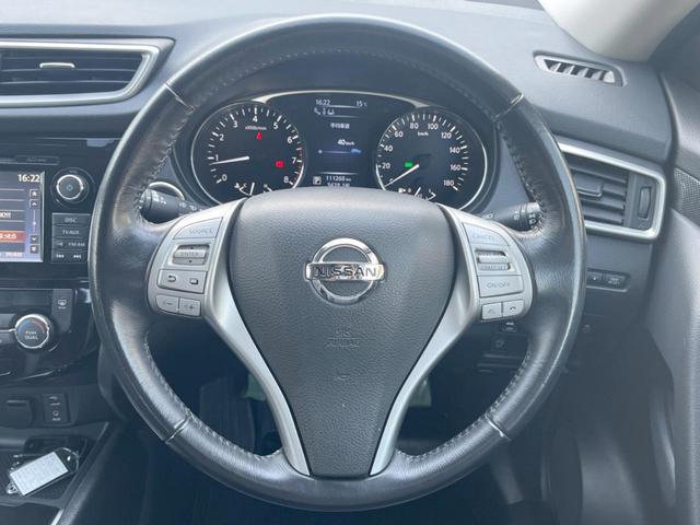 エクストレイル ２０Ｘｔ　エマージェンシーブレーキパッケージ　４ＷＤ　ＳＤナビ　全周囲カメラ　電動リアゲート　ハーフレザーシート　スマートキー　ＬＥＤヘッド　ビルトインＥＴＣ　クルコン　オートライト　デュアルエアコン　Ｂｌｕｅｔｏｏｔｈ　ＣＤ　ＤＶＤ再生（10枚目）