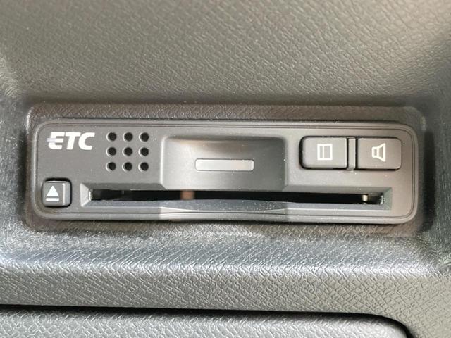 ステップワゴンスパーダ Ｚ　ＨＤＤナビエディション　両側電動ドア　ＳＤナビ　後席モニター　バックカメラ　ドラレコ　スマートキー　ＨＩＤヘッド　ビルトインＥＴＣ　オートライト　オートエアコン　Ｂｌｕｅｔｏｏｔｈ　ＣＤ　ＤＶＤ再生　フルセグ　パドルシフト（7枚目）