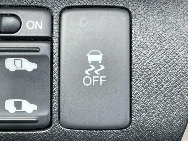 ステップワゴンスパーダ Ｚ　ＨＤＤナビエディション　両側電動ドア　ＳＤナビ　後席モニター　バックカメラ　ドラレコ　スマートキー　ＨＩＤヘッド　ビルトインＥＴＣ　オートライト　オートエアコン　Ｂｌｕｅｔｏｏｔｈ　ＣＤ　ＤＶＤ再生　フルセグ　パドルシフト（31枚目）