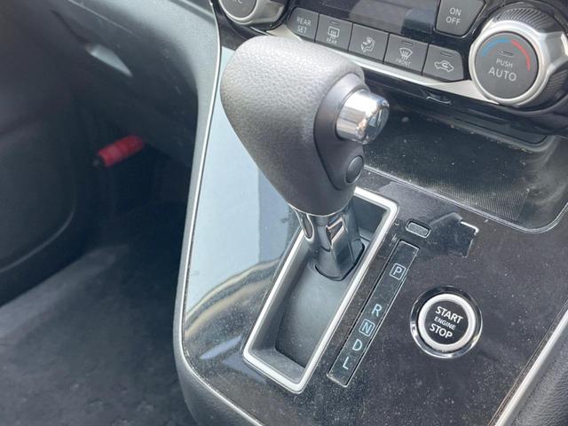 セレナ ハイウェイスターＶ　両側電動ドア　純正ＳＤナビ　後席モニター　全周囲カメラ　禁煙車　ドラレコ　コーナーセンサー　スマートキー　ＬＥＤヘッド　ビルトインＥＴＣ　クルコン　純正１６インチアルミ　オートライト　オートエアコン（32枚目）