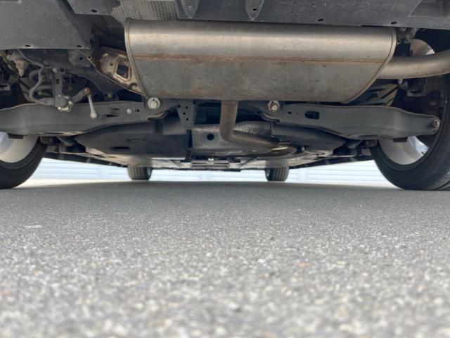 プリウス Ｓセーフティプラス　サンルーフ　フルエアロ　純正ＳＤナビ　バックカメラ　レーダークルーズ　禁煙車　レザー調シート　コーナーセンサー　スマートキー　ＬＥＤヘッド　ビルトインＥＴＣ　車線逸脱警報　オートライト　オートエアコン（54枚目）