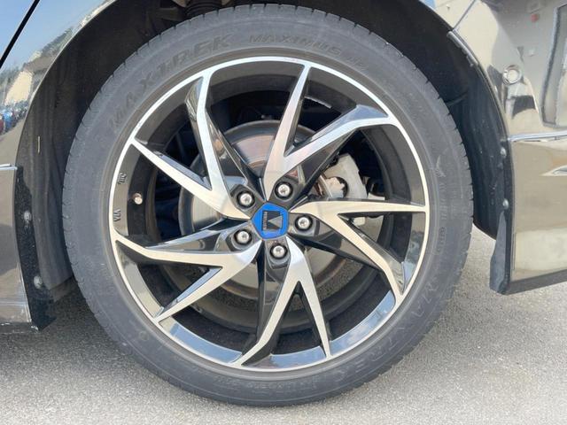 プリウス Ｓセーフティプラス　サンルーフ　フルエアロ　純正ＳＤナビ　バックカメラ　レーダークルーズ　禁煙車　レザー調シート　コーナーセンサー　スマートキー　ＬＥＤヘッド　ビルトインＥＴＣ　車線逸脱警報　オートライト　オートエアコン（56枚目）