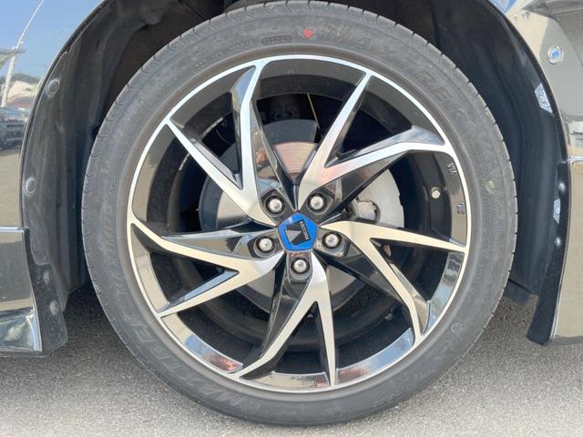 プリウス Ｓセーフティプラス　サンルーフ　フルエアロ　純正ＳＤナビ　バックカメラ　レーダークルーズ　禁煙車　レザー調シート　コーナーセンサー　スマートキー　ＬＥＤヘッド　ビルトインＥＴＣ　車線逸脱警報　オートライト　オートエアコン（58枚目）