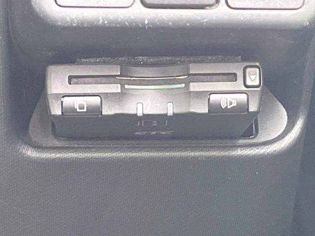 アクア Ｓ　純正ＳＤナビ　バックカメラ　禁煙車　ビルトインＥＴＣ　純正１５インチスチールキャップ　オートエアコン　Ｂｌｕｅｔｏｏｔｈ　ＣＤ／ＤＶＤ再生　フルセグ（4枚目）