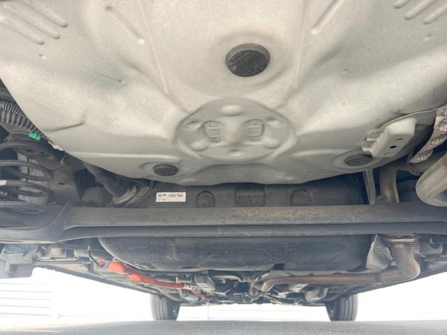 アクア Ｓ　純正ＳＤナビ　バックカメラ　禁煙車　ビルトインＥＴＣ　純正１５インチスチールキャップ　オートエアコン　Ｂｌｕｅｔｏｏｔｈ　ＣＤ／ＤＶＤ再生　フルセグ（19枚目）