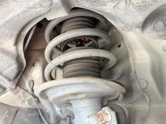 アクア Ｓ　純正ＳＤナビ　バックカメラ　禁煙車　ビルトインＥＴＣ　純正１５インチスチールキャップ　オートエアコン　Ｂｌｕｅｔｏｏｔｈ　ＣＤ／ＤＶＤ再生　フルセグ（20枚目）