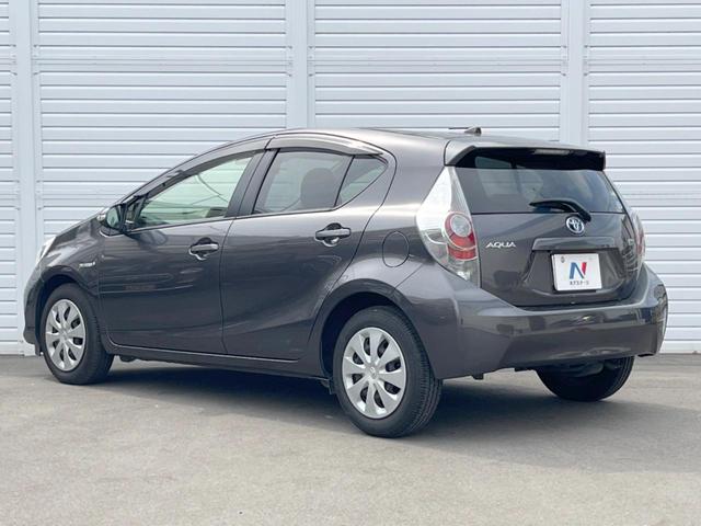 アクア Ｓ　純正ＳＤナビ　バックカメラ　禁煙車　ビルトインＥＴＣ　純正１５インチスチールキャップ　オートエアコン　Ｂｌｕｅｔｏｏｔｈ　ＣＤ／ＤＶＤ再生　フルセグ（49枚目）