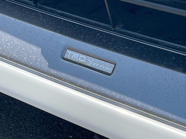 �y���f���X�^�G�A���z�l�C�̃��f���X�^�G�A���𑕒��I�N���}�̊O�ς����X�^�C���b�V���ɂȂ�A�X���ő��݊����ӂ��P��Ɂ􏫗������ւ��鎞�ɂ����Z�[���ɉe�����₷���A���l����l�C�̑����ł��I