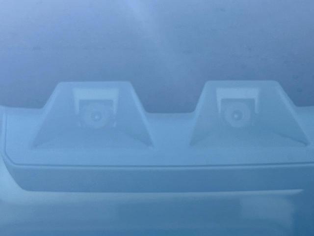 ハイゼットカーゴ クルーズ バックカメラ 衝突被害軽減システム スマートキー LEDヘッド ビルトインETC オートライト デュアルエアコン Bluetooth フルセグ LEDフォグ(3枚目)