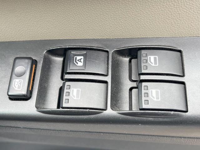 Ｘリミテッド　禁煙車　オートエアコン　ＣＤ（画像32）