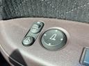 【電動格納ミラー】サイドミラーは電動格納式となっており、狭い駐車場でもキズがつくリスクを抑えられます。