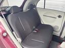 後部座席も気になるようなキズ・汚れやへたり等、大きなダメージはなく、良好な状態です。