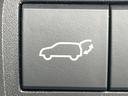 【パワーバックドア】スマートキーや運転席のボタンを押すだけでリアゲートが自動で開閉します！荷物を持っている時や、高い位置にあるバックドアを閉める際に便利な機能です♪