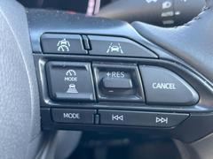 �ڥ졼�������롼������ȥ�����۹�®ƻϩ�Ǥ�Ĺ��Υ���Ԥ��ڤˡ�����ư��®�٤��ݤĥ��롼������ȥ����뤬�����ͷڸ������ƥ��Ϣ�Ȥ��������μ�ξ���Τ��Ƽִ֤��ݤĤ褦��®��Ĵ�ᤷ�Ƥ���ޤ����� 7