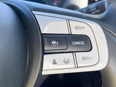 �ڥ����ץƥ��֥��롼������ȥ�����۹�®ƻϩ�Ǥ�Ĺ��Υ���Ԥ��ڤˡ�����ư��®�٤��ݤĥ��롼������ȥ����뤬�����ͷڸ������ƥ��Ϣ�Ȥ��������μ�ξ���Τ��Ƽִ֤��ݤĤ褦��®��Ĵ�ᤷ�Ƥ���ޤ����� 6