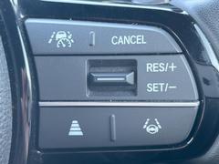 �ڥ����ץƥ��֥��롼������ȥ�����۹�®ƻϩ�Ǥ�Ĺ��Υ���Ԥ��ڤˡ�����ư��®�٤��ݤĥ��롼������ȥ����뤬�����ͷڸ������ƥ��Ϣ�Ȥ��������μ�ξ���Τ��Ƽִ֤��ݤĤ褦��®��Ĵ�ᤷ�Ƥ���ޤ����� 6