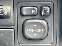 ����ư��Ǽ�ߥ顼�ۥ����ɥߥ顼����ư��Ǽ���ȤʤäƤ��ꡢ������־�Ǥ⥭�����Ĥ��ꥹ�����ޤ����ޤ��� 6