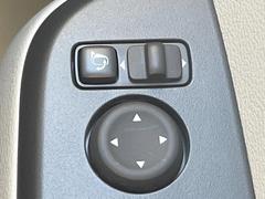 ����ư��Ǽ�ߥ顼�ۥ����ɥߥ顼����ư��Ǽ���ȤʤäƤ��ꡢ������־�Ǥ⥭�����Ĥ��ꥹ�����ޤ����ޤ��� 6