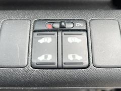 ��ξ¦�ѥ���饤�ɥɥ��ۥ��ޡ��ȥ����䱿ž�ʤΥ����å��Ǹ���ξ¦���饤�ɥɥ��γ��Ĥ���ǽ����ư�������Ϥ�����ƥɥ��򳫤���ɬ�פ�̵���������ʤ����ͤǤ��ñ�˳����Ĥ�Ǥ���Ŭ�Ǥ��� 5