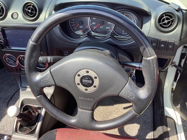 コペン ２ｎｄアニバーサリーエディション　５速マニュアル　リモコンキー　パワーウィンドウ　パワーステアリング　衝突安全ボディ　シートヒーター　ＡＢＳ　エアバック　ダブルエアバッグ　ＡＡＣ　レカロシート　ＥＴＣ（9枚目）