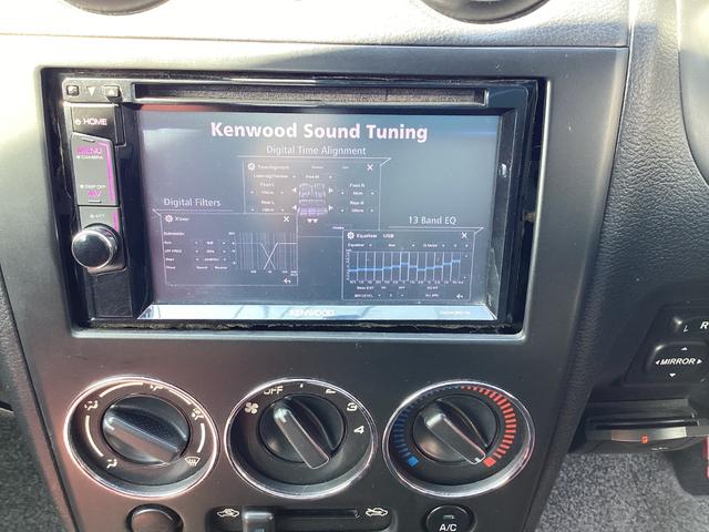 コペン ２ｎｄアニバーサリーエディション　５速マニュアル　リモコンキー　パワーウィンドウ　パワーステアリング　衝突安全ボディ　シートヒーター　ＡＢＳ　エアバック　ダブルエアバッグ　ＡＡＣ　レカロシート　ＥＴＣ（12枚目）