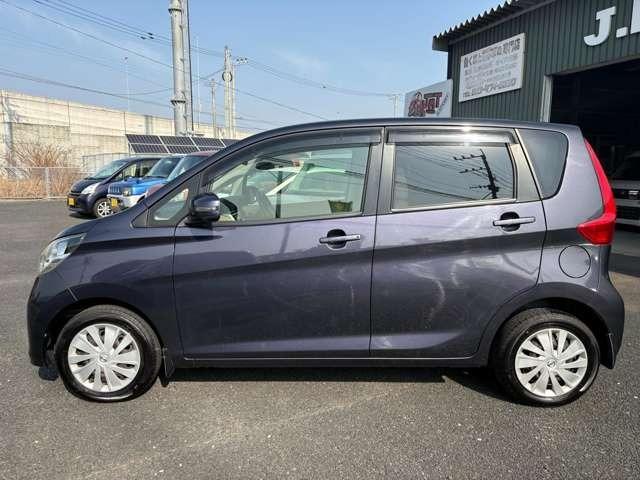 デイズ Ｘ　ナビ　フルセグＴＶ　アラウンドビューモニター　アイドリングＳ　ＥＴＣ　スマートキー　Ｐスタート（8枚目）