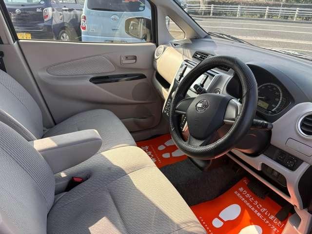 デイズ Ｘ　ナビ　フルセグＴＶ　アラウンドビューモニター　アイドリングＳ　ＥＴＣ　スマートキー　Ｐスタート（9枚目）