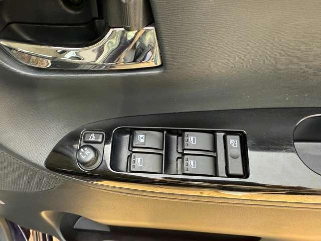 タント Ｘ　スマートセレクションＳＡ　純正ナビＴＶ　Ｂモニター　プッシュスタート　パワースライドドア　エコアイドル　衝突軽減ブレーキ（16枚目）